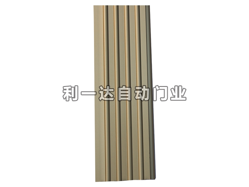鋁合金門材