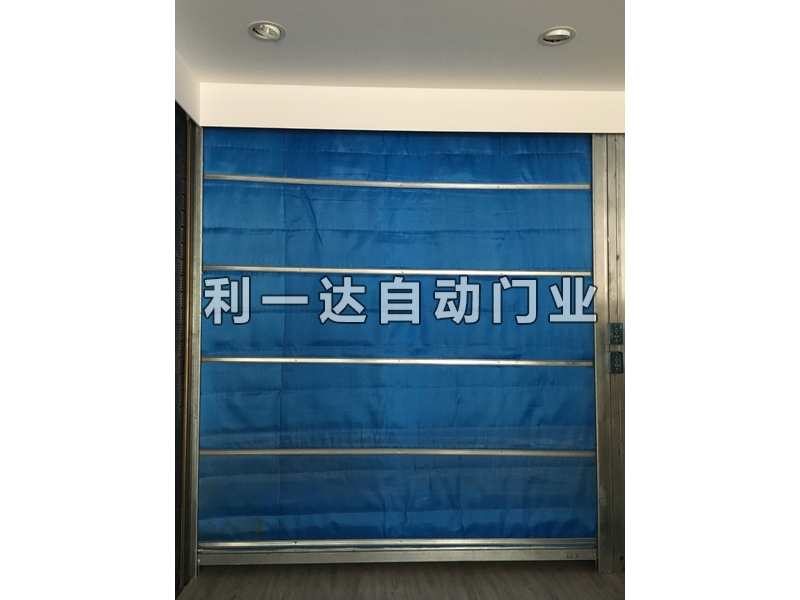 無(wú)機(jī)布防火卷閘門(mén)