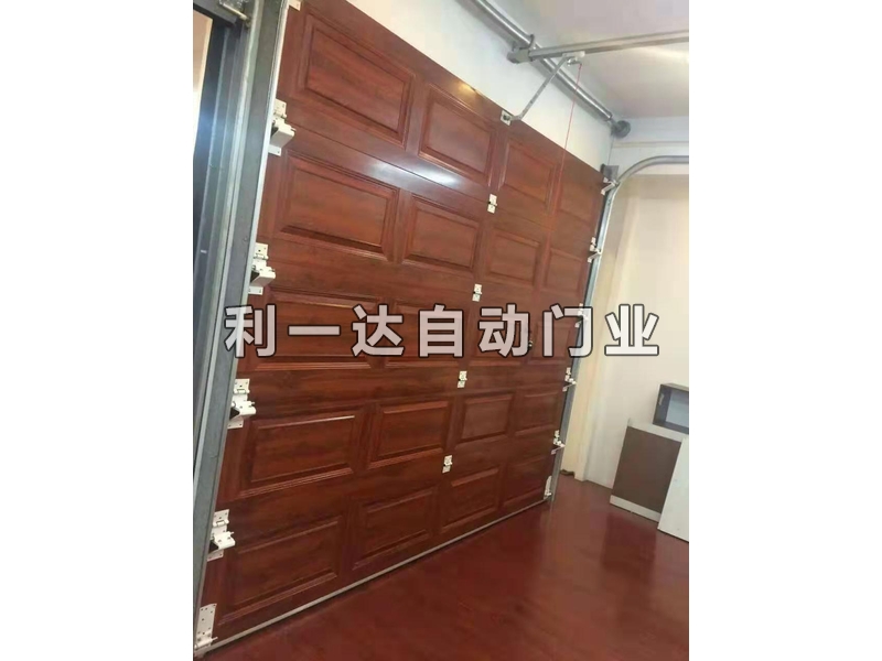 高端鋁合金型材車(chē)庫(kù)門(mén)