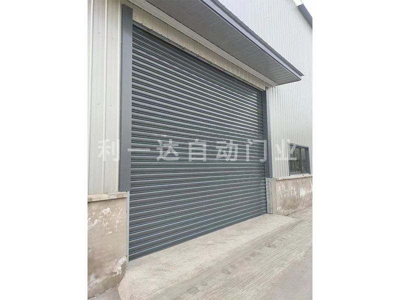 抗風卷簾門